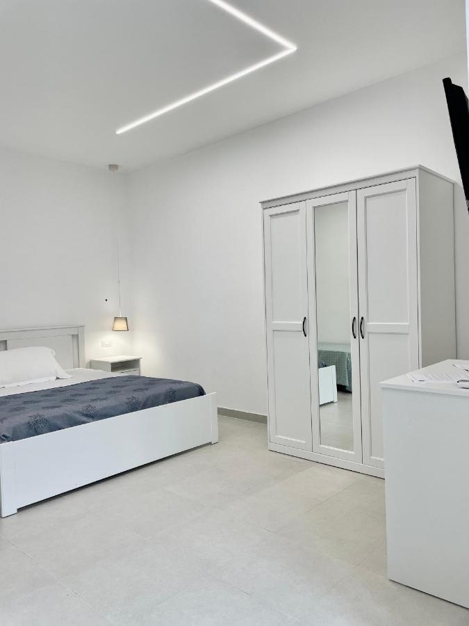 Seashell Guest House Torre Marino Екстериор снимка